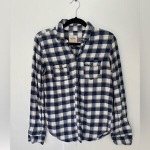 Hollister Navy and White Checkered Plaid Shirt Size Small Cabincore